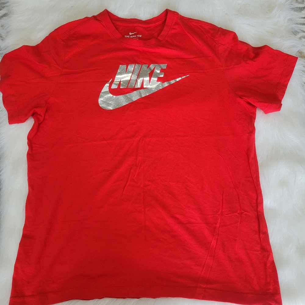 2/$35 Nike The Nike Tee Red Silver Iridescent XL Worn Once